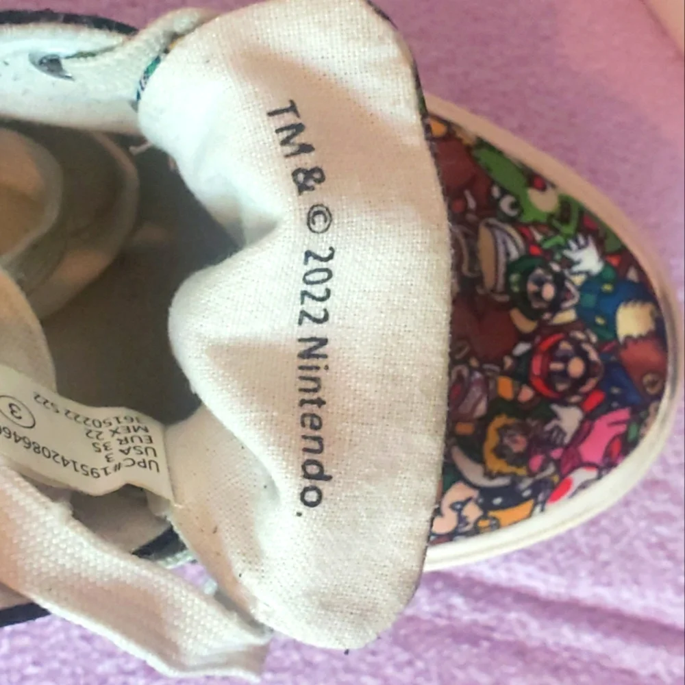 Ground Up Nintendo Super Mario Brothers Game Over Boys Sneakers - Picture 4 of 6